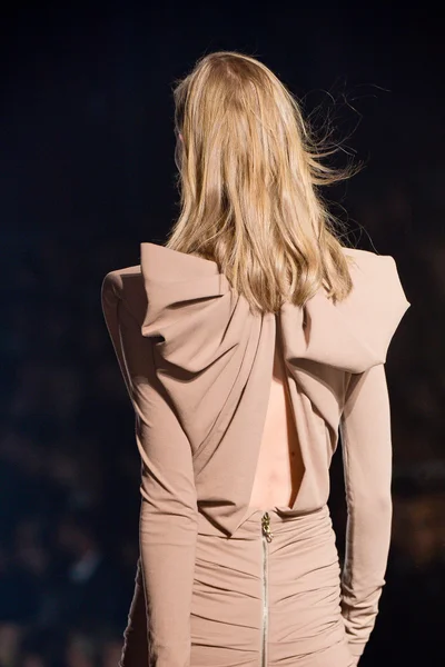 Look 66